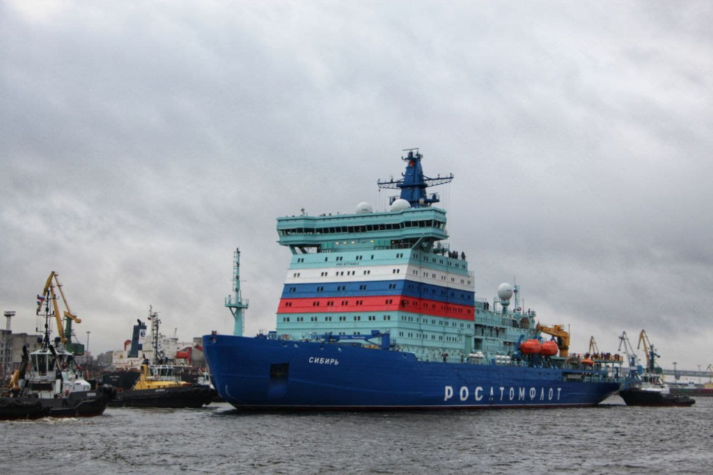 Ледокол Сибирь 2, фото Балтийский завод.jpg